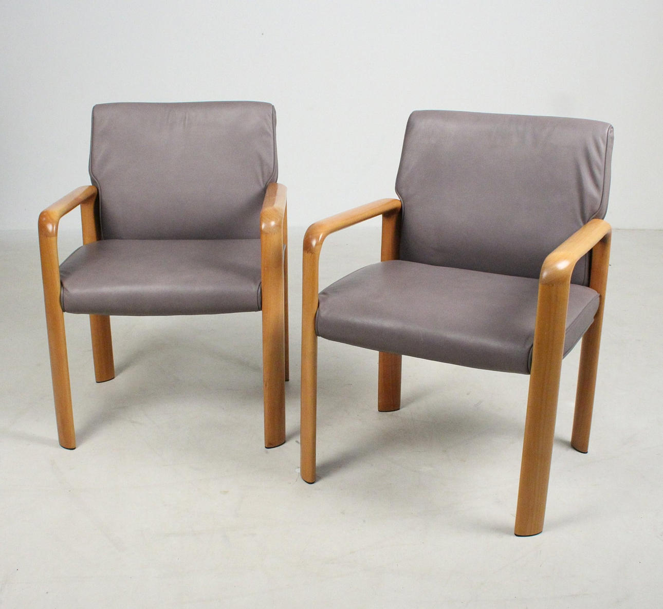 WILKHAHN - Zwei Ledersessel von.