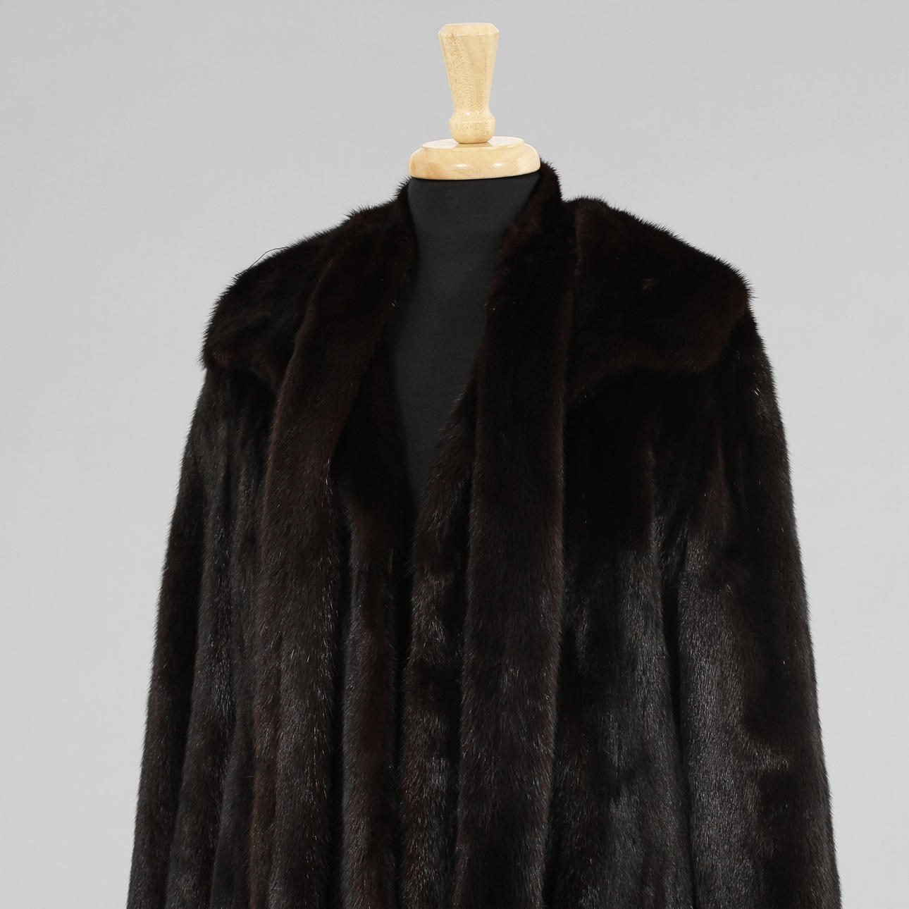 MINKPÄLS, Sagamink, inklusive boa.