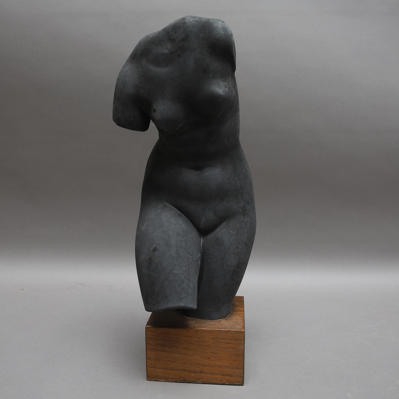 ESCULTURA, torso, plastilina.
