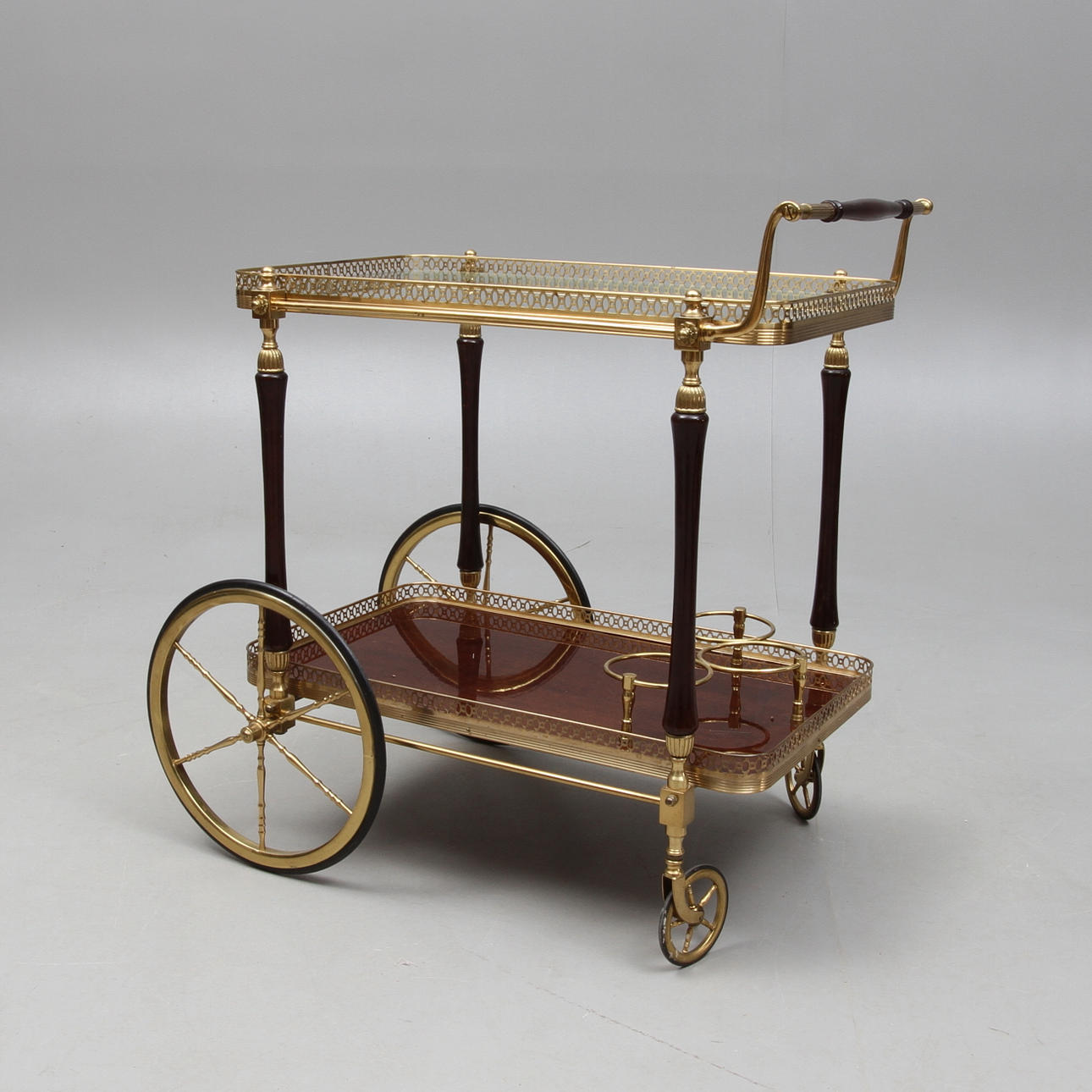 SERVERINGSVAGN, 1900-tal.