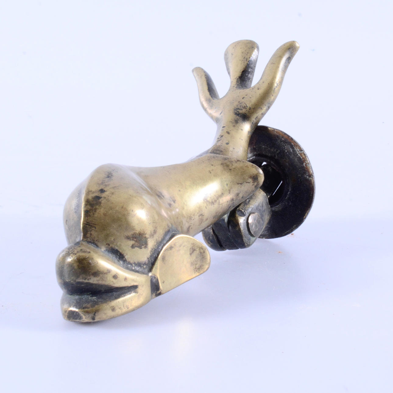 LLAMADOR DE PUERTA, bronce, siglo XVIII.