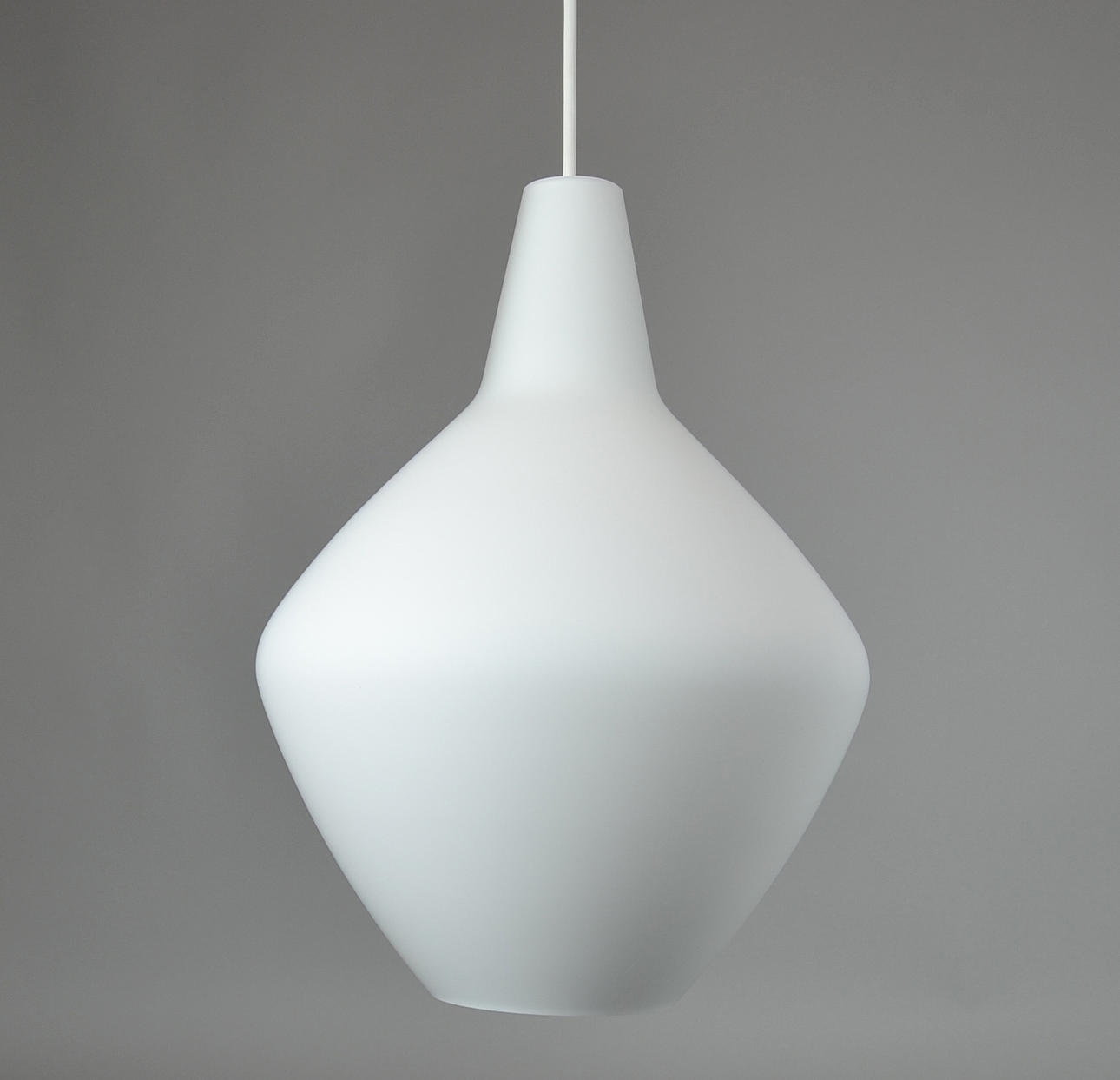 LISA JOHANSSON PAPPE. Sipuli taklampa.