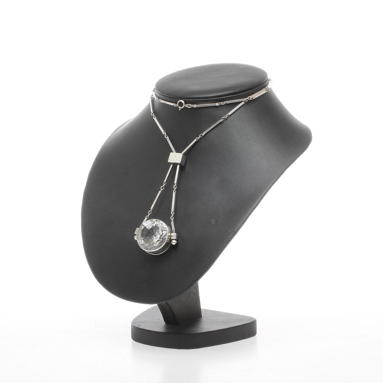 HALSBAND, silver med vit sten, Stigbert, Engelbert. 1900-tal.