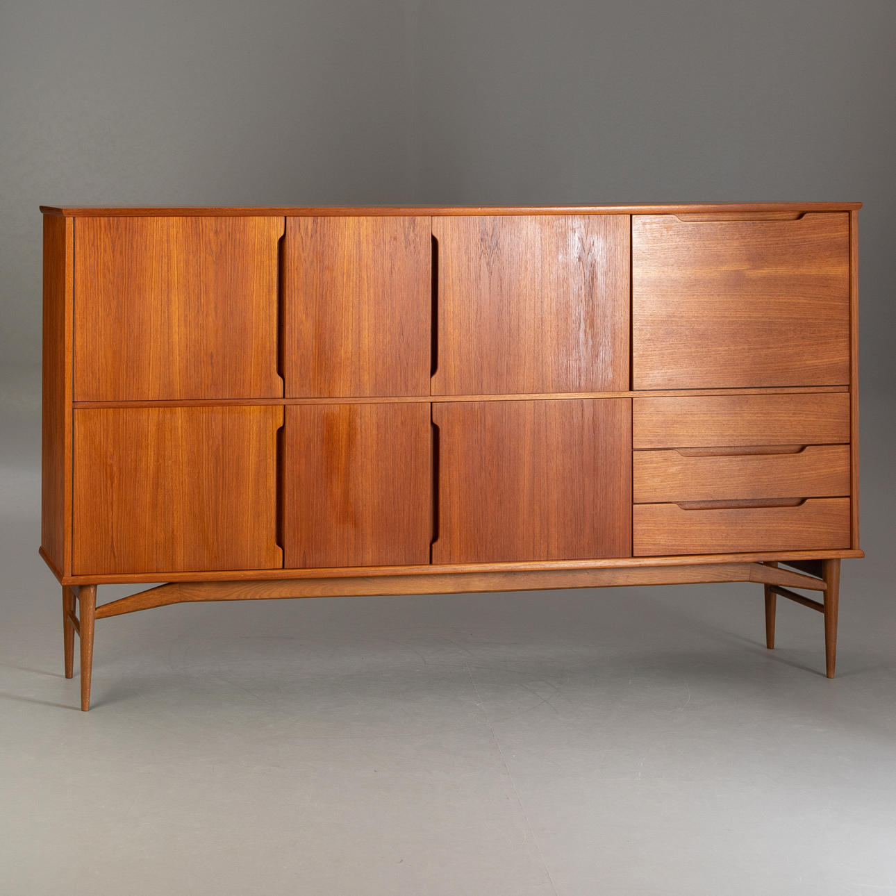 Teak Highboard / Anrichte 'Fredericia', 1967.