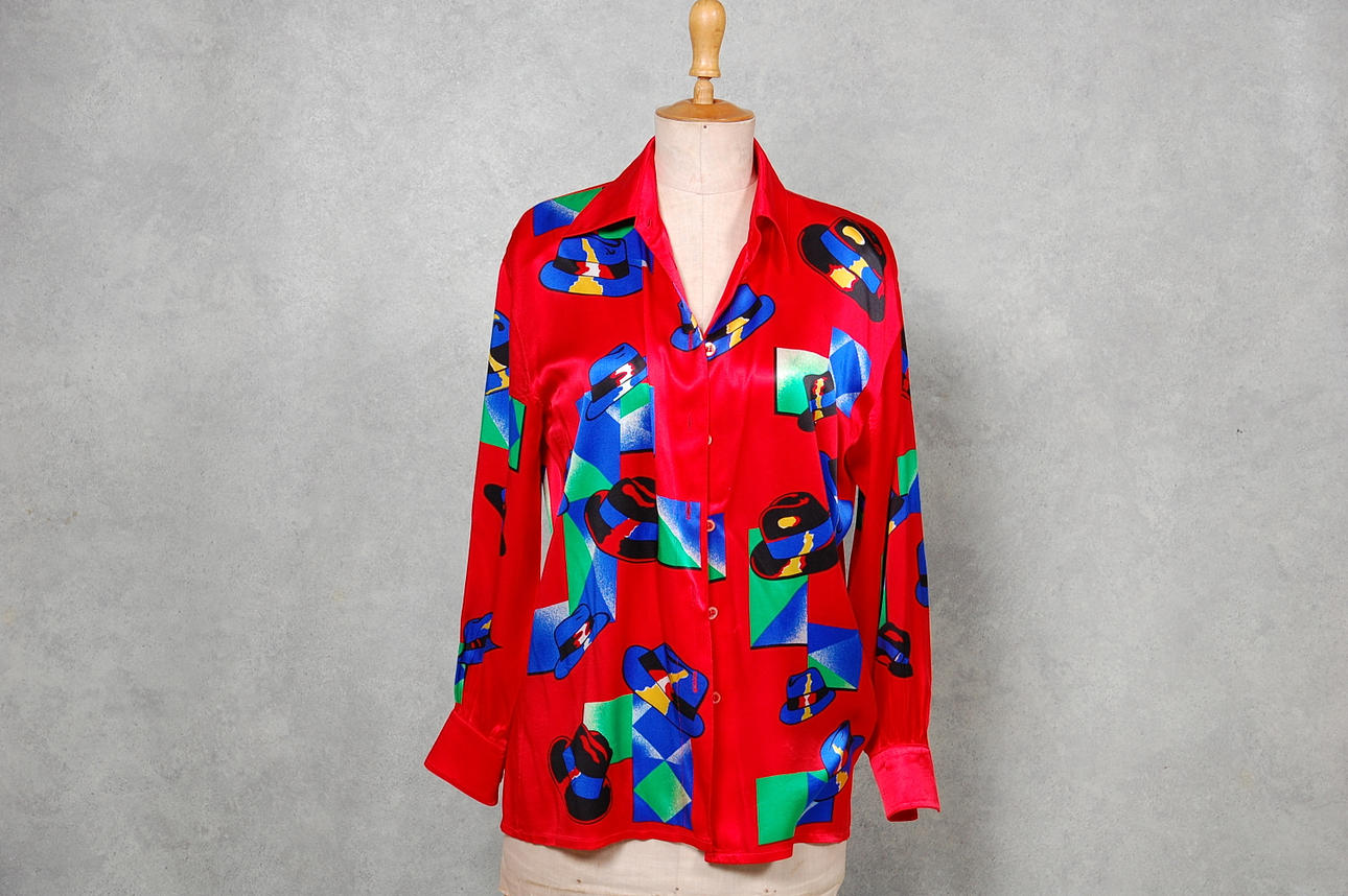 BLUS, siden , Escada.