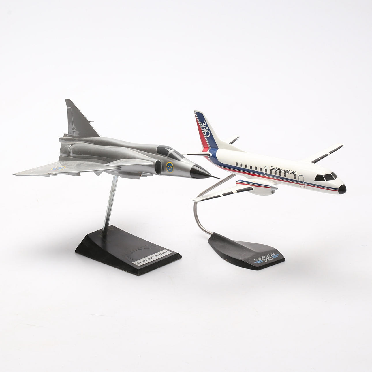 FLYGPLANSMODELLER, 2 st, plast, SAAB.