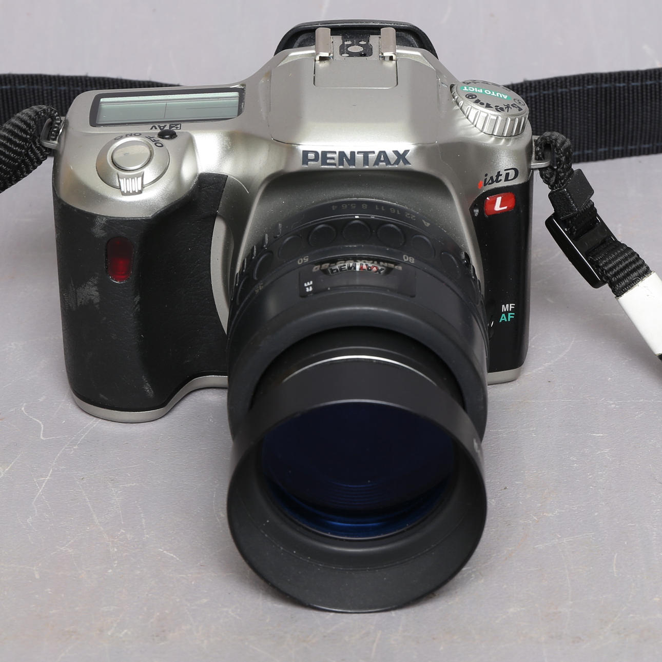 PENTAX Digital Camera *ist DL, 2004.