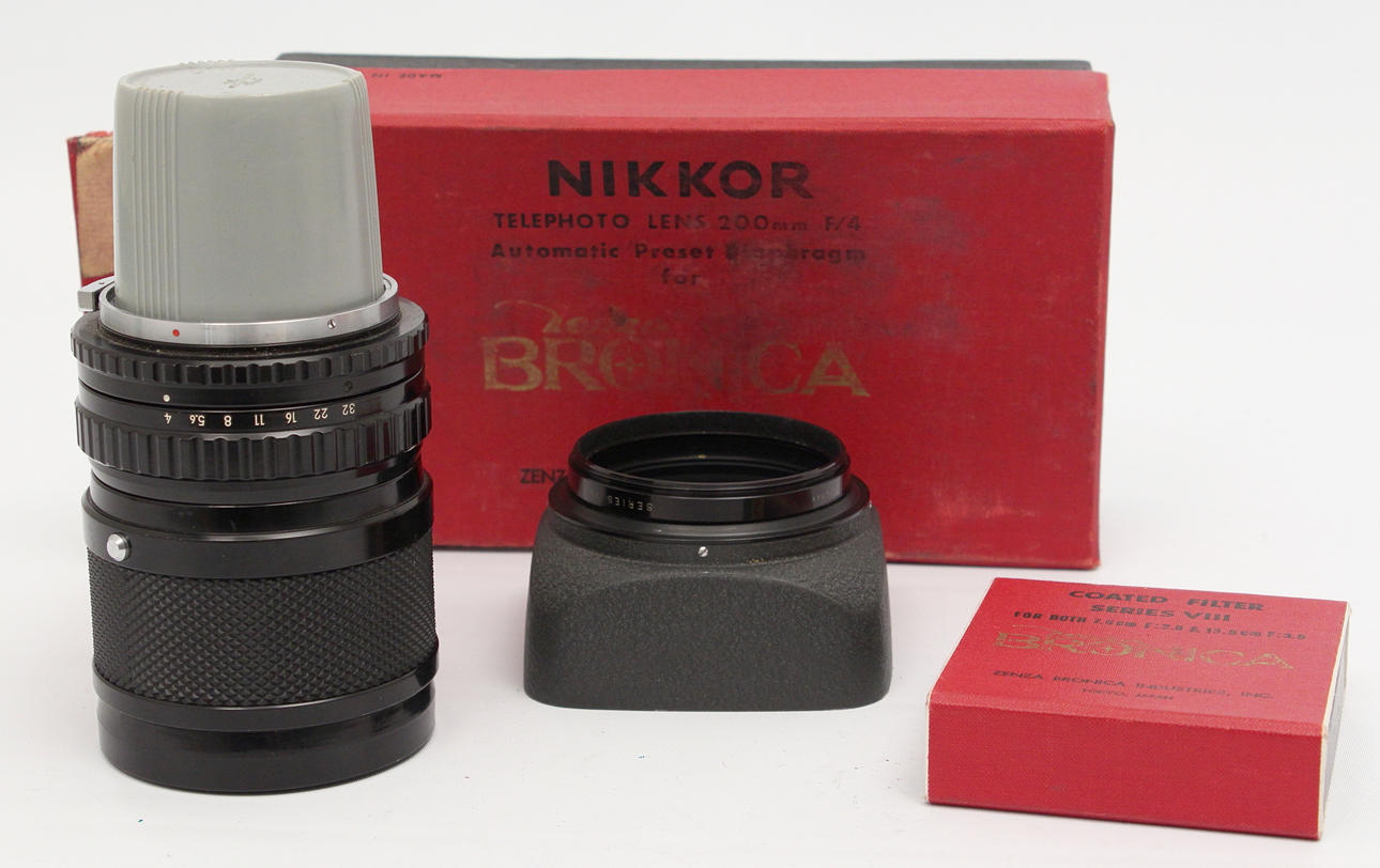 KAMERA OPTIK, Bronica, Nikkor-P 4/200 mm.