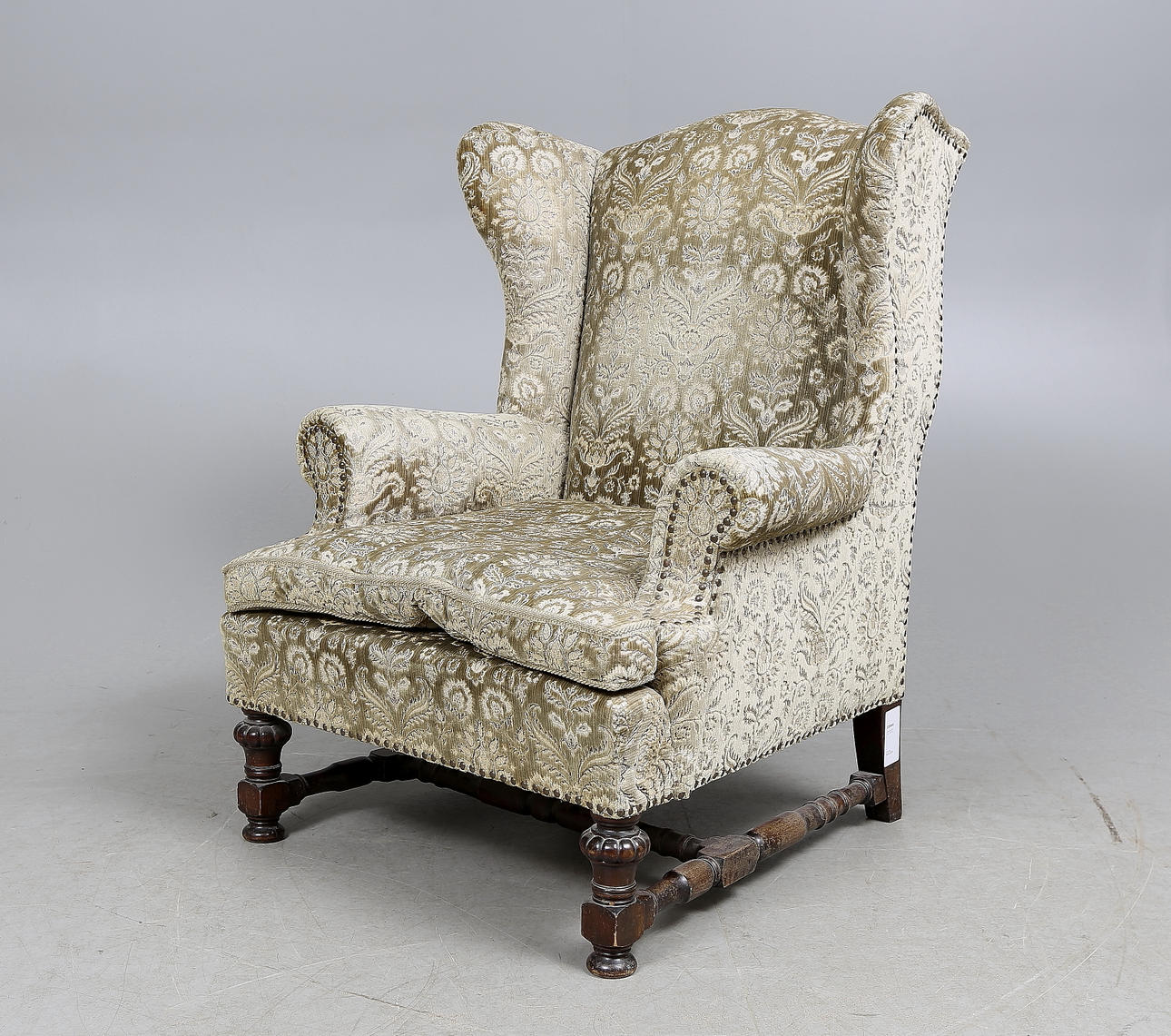 ÖRONLAPPSFÅTÖLJ, 1900-tal.