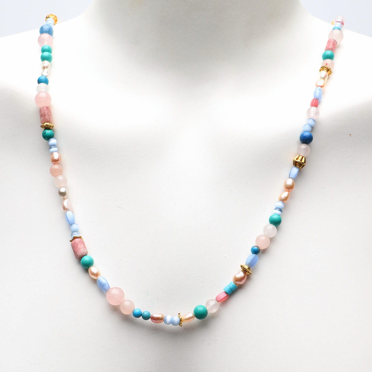 HALSKÆDE, perler & forgyldt sølv, genbrug.