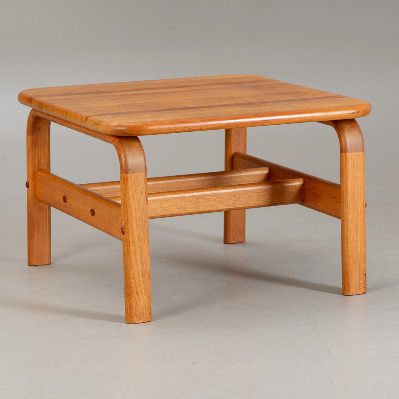 teak soffbord/soffbord.