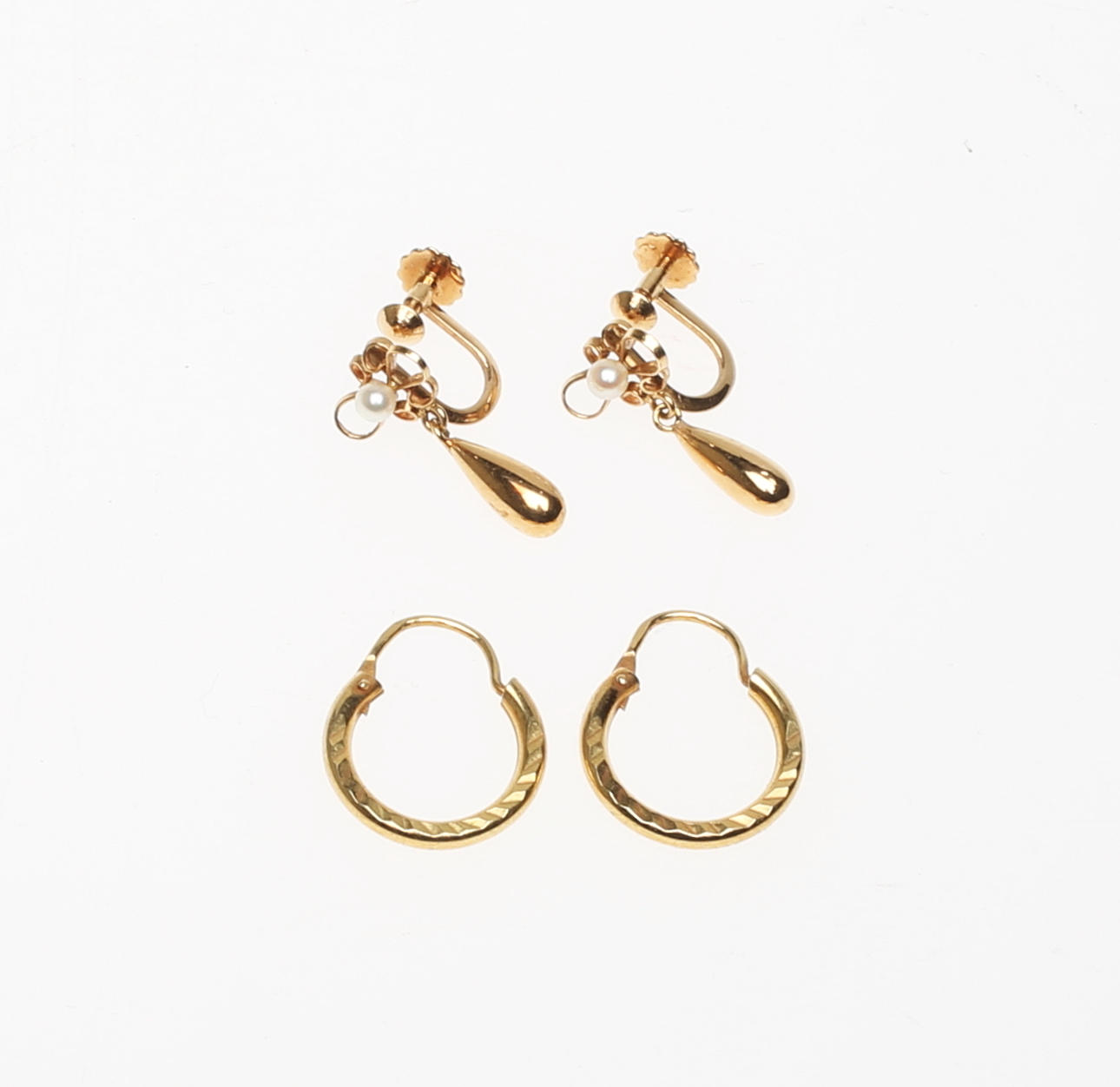 ÖRHÄNGEN, 18 karat guld, 1 par.