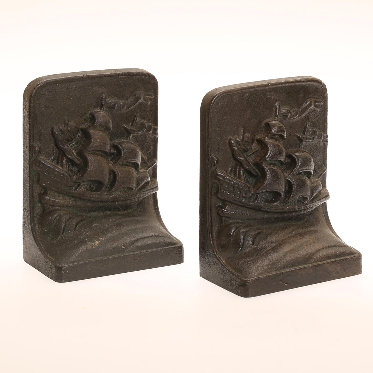 BOGSTØTTE, 2 stk., støbejern.