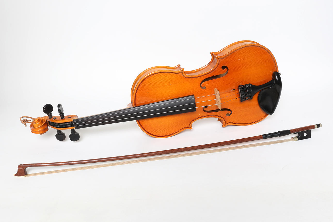 FIOL, Gewa Mittenwald Karwendel, Germany, 1981. Collectables