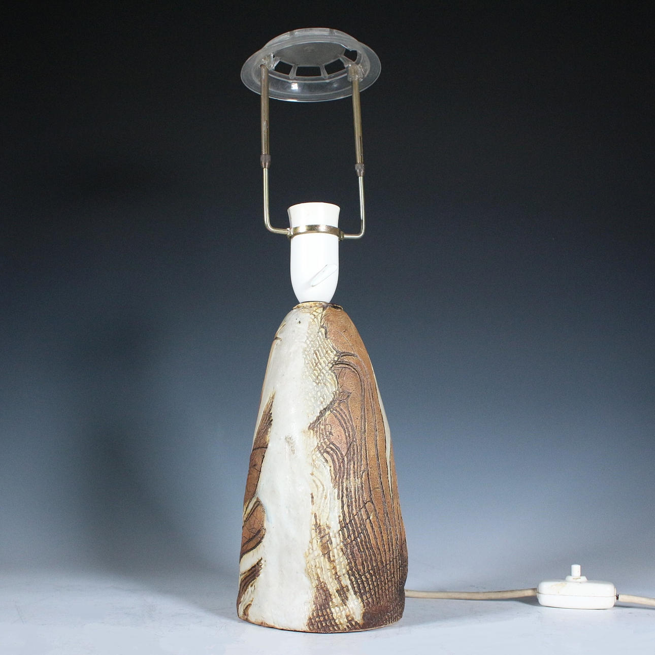 LISE JONAS. Lampefod, keramik, Danmark.