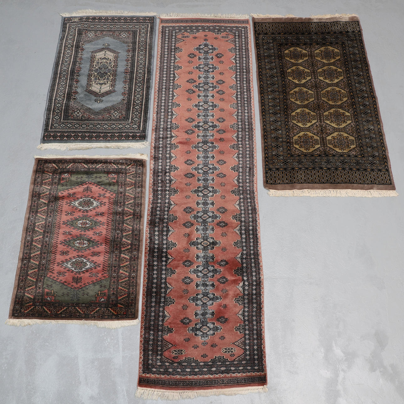 TÆPPER, 4 stk, håndknyttede.