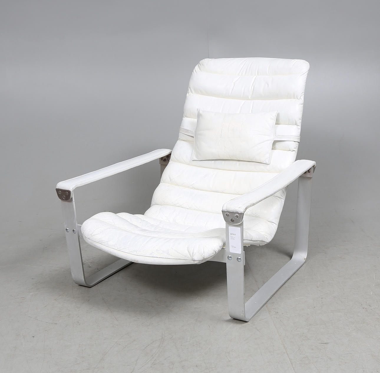 FÅTÖLJ. "Pulkka", Ilmari Lappalainen, Asko, Finland.