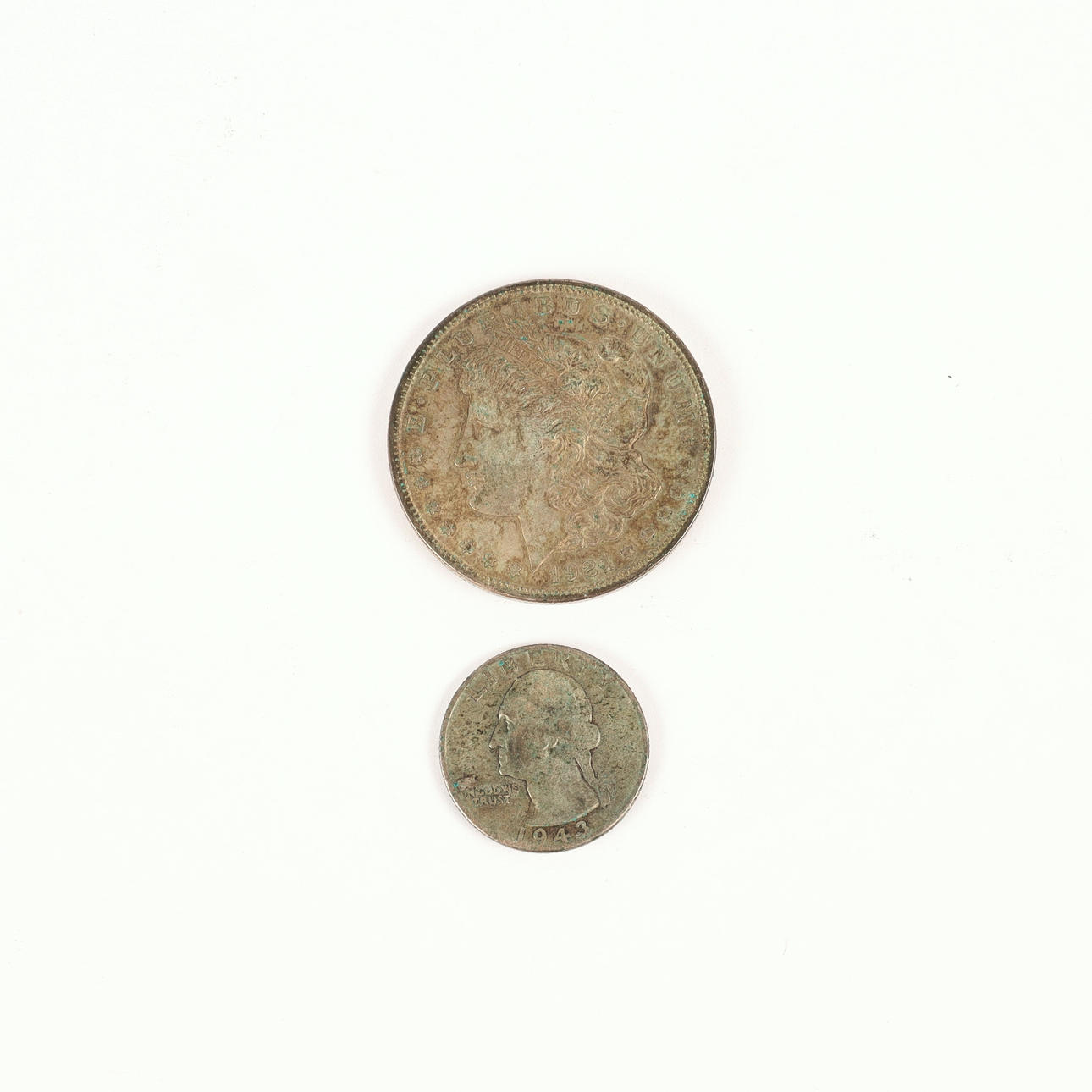 UN DÓLAR 1921 y CUARTO DE DÓLAR 1943.