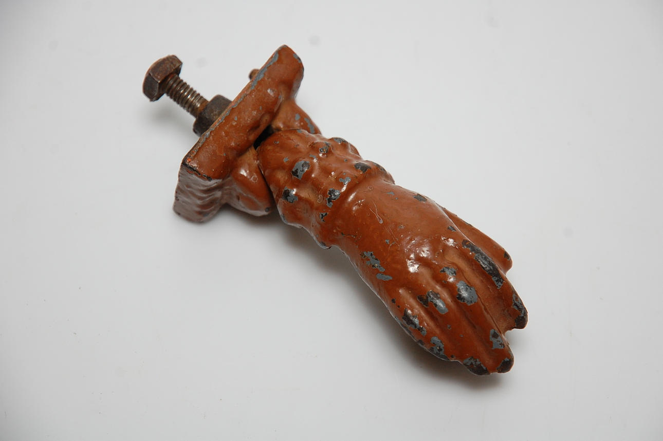 DÖRRKLÄPP, järn, 1800-talets första hälft.