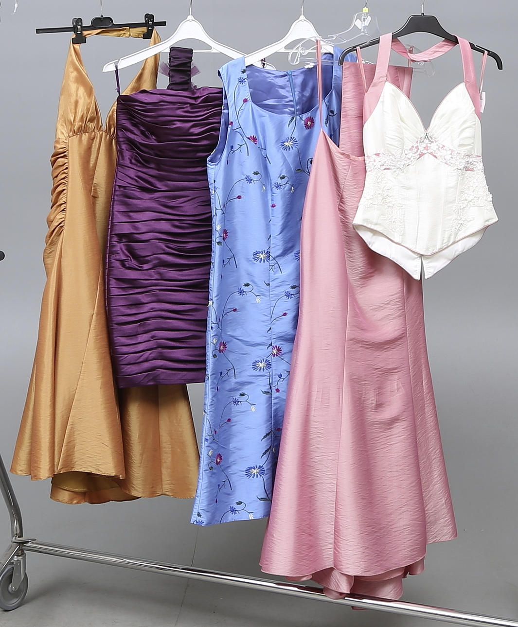 AFTONKLÄNNINGAR, 4 st. Bland annat Juju & Christine, 2000-tal.