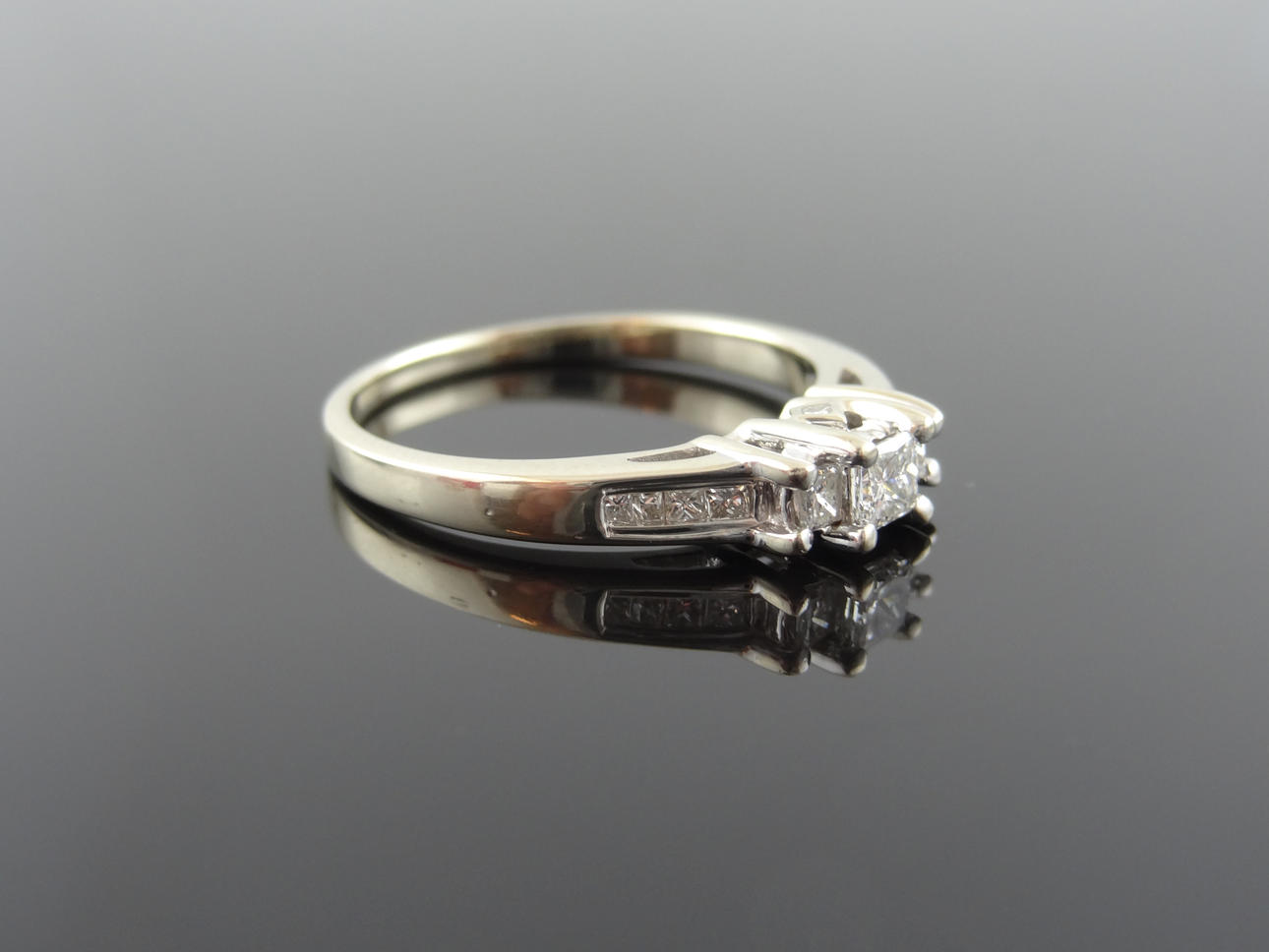 Kvinnors Princess Trilogy Design diamantring 0,50cts.