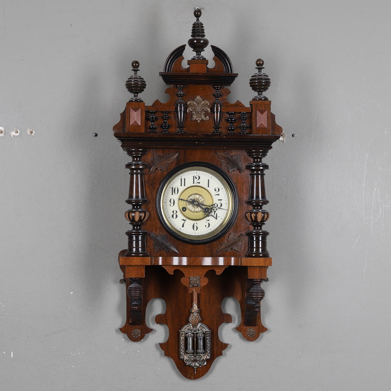 MANOR CLOCK, around 1900.