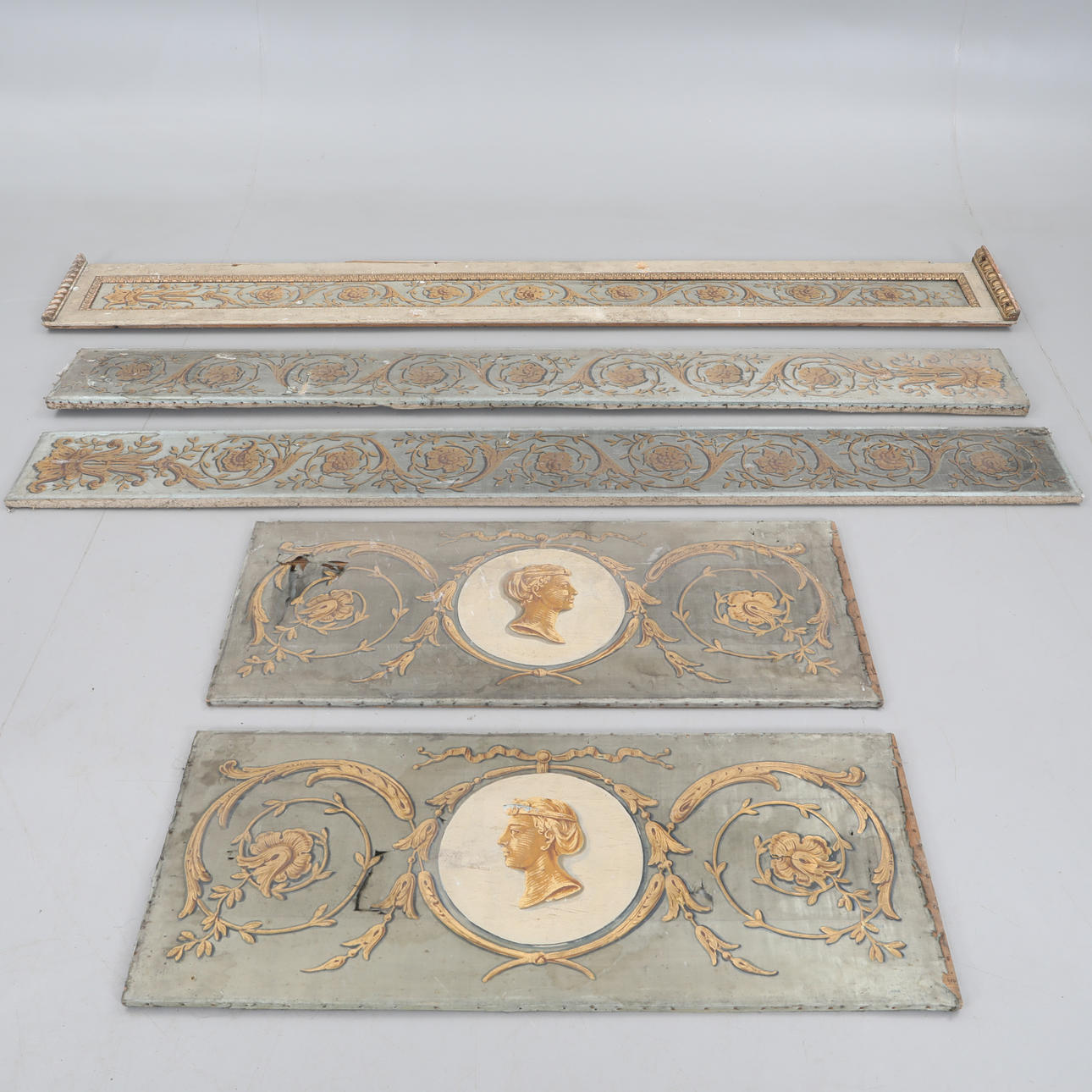 VÆGFELT, 5 dele, gustaviansk. , 1700-tallet.