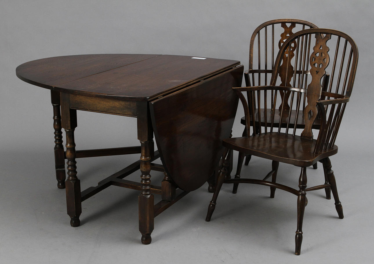 MATGRUPP, 9 delar, Windsor-stil. 1900-tal.