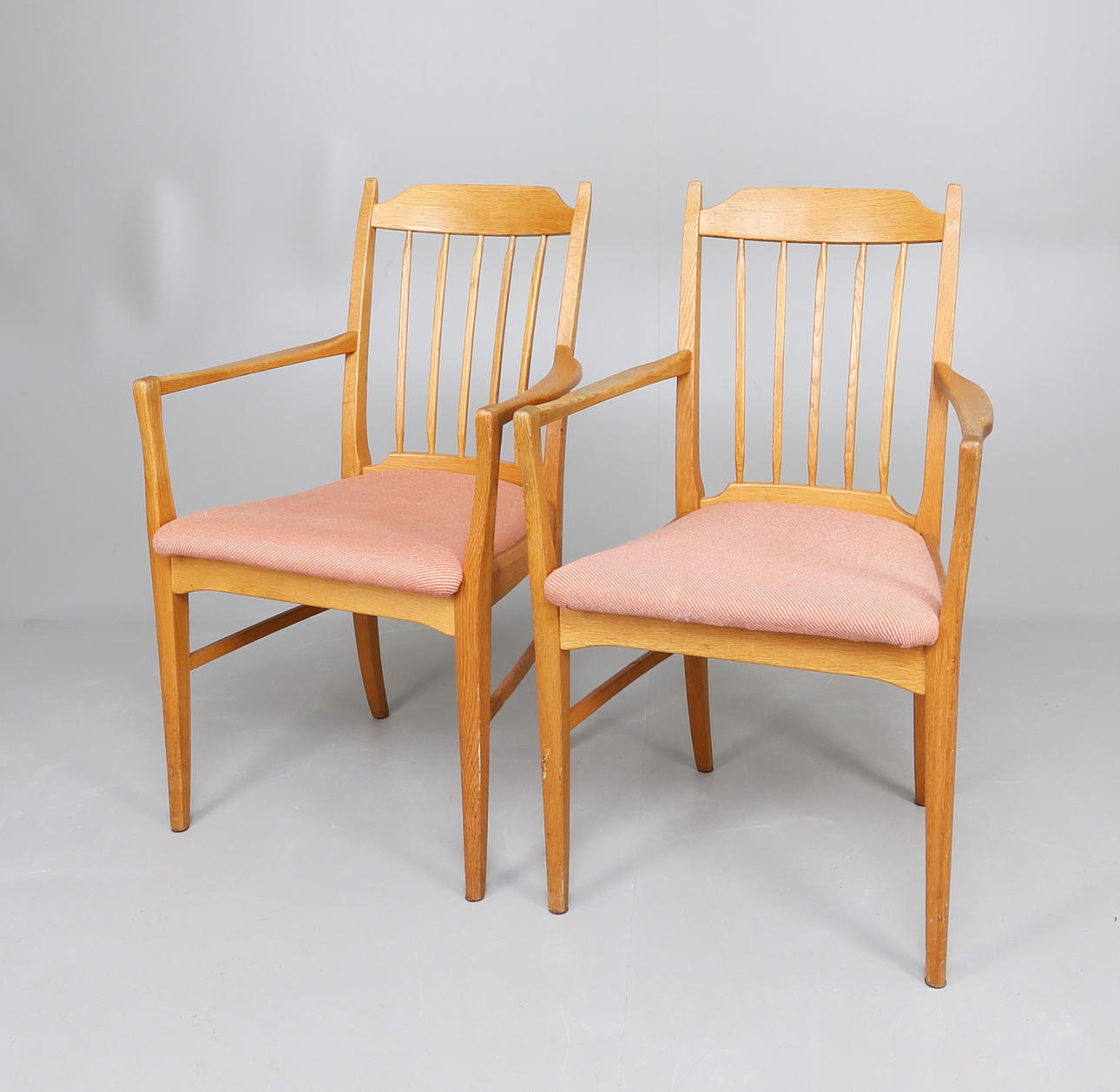 CARL MALMSTEN. Karmstolar, 1 par, "Nya Guldheden".