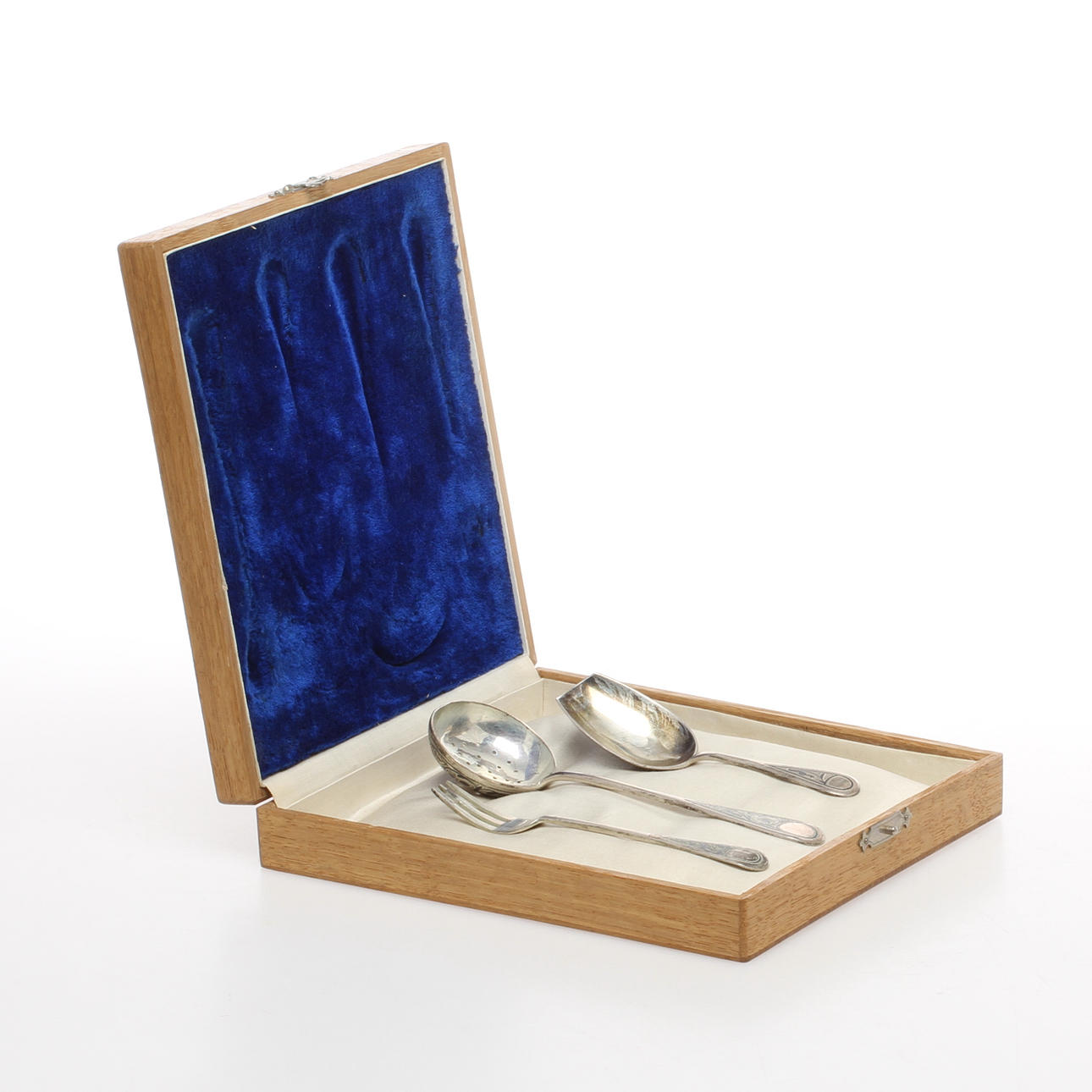 SOCKERSTRÖARE, GAFFEL samt SKED, silver med nielloarbete, Ryssland.