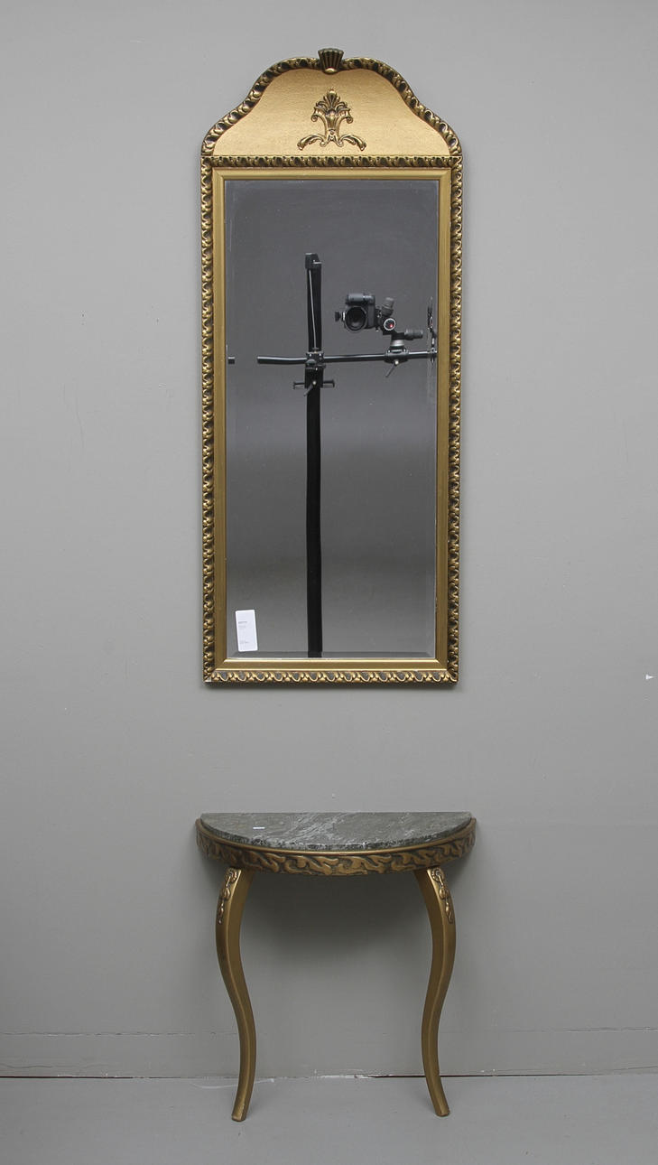 SPEGEL med TRYMÅBORD, 1900-tal.