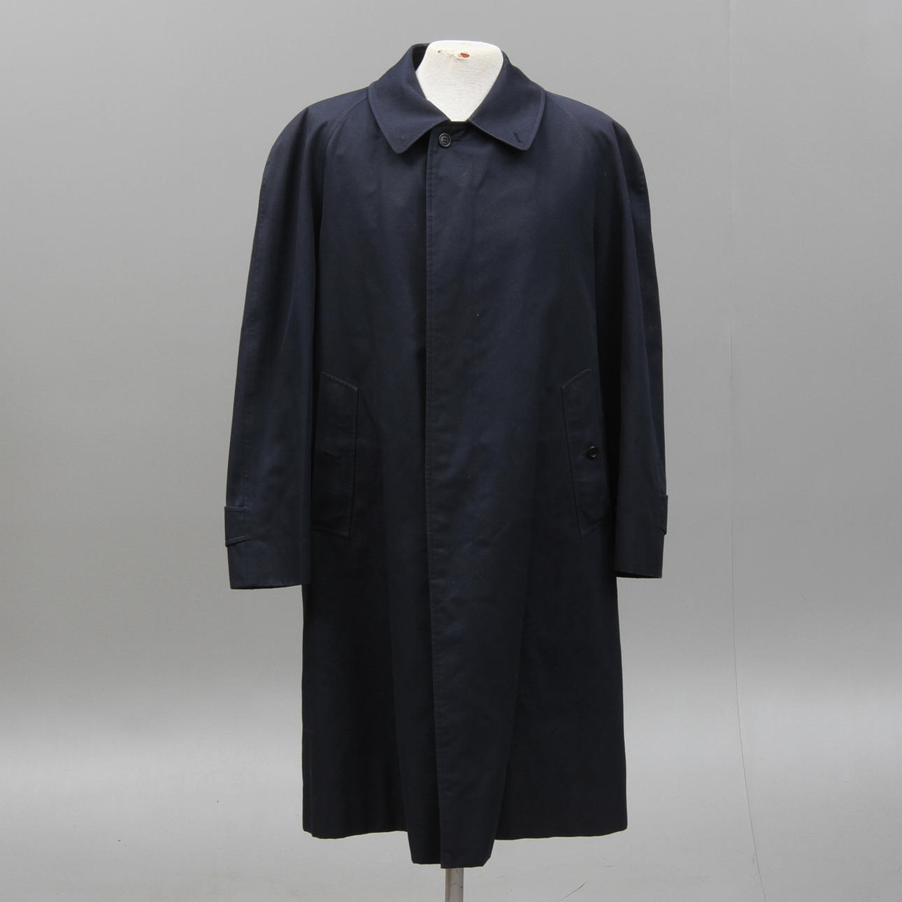 ROCK, herr, Burberry.