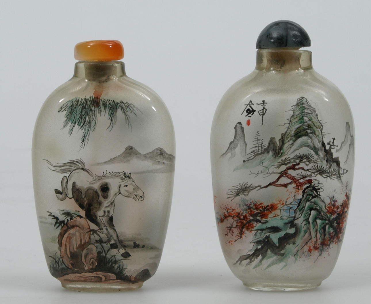 SNUSFLASKOR, glas, 2 stycken, Kina, 1900-tal.