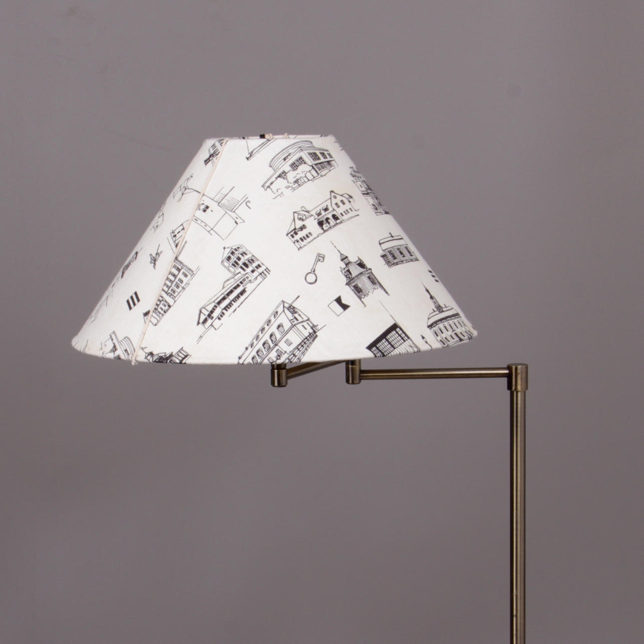 GOLVLAMPA, metall, ledad arm, Cottex, Sverige.