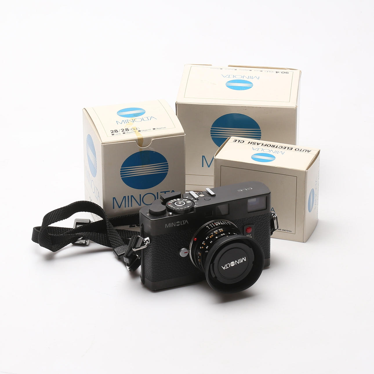 CÁMARA, Minolta CLE 1002409 con accesorios.