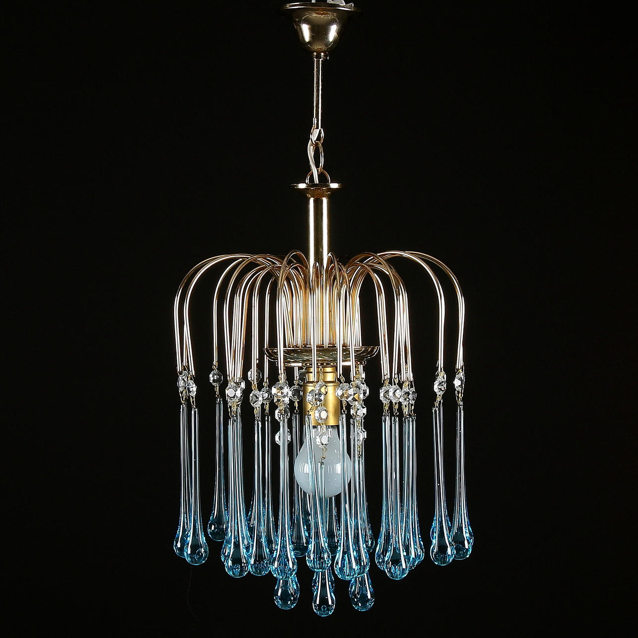 TAKLAMPA, troligen Italien. 1900-tal.