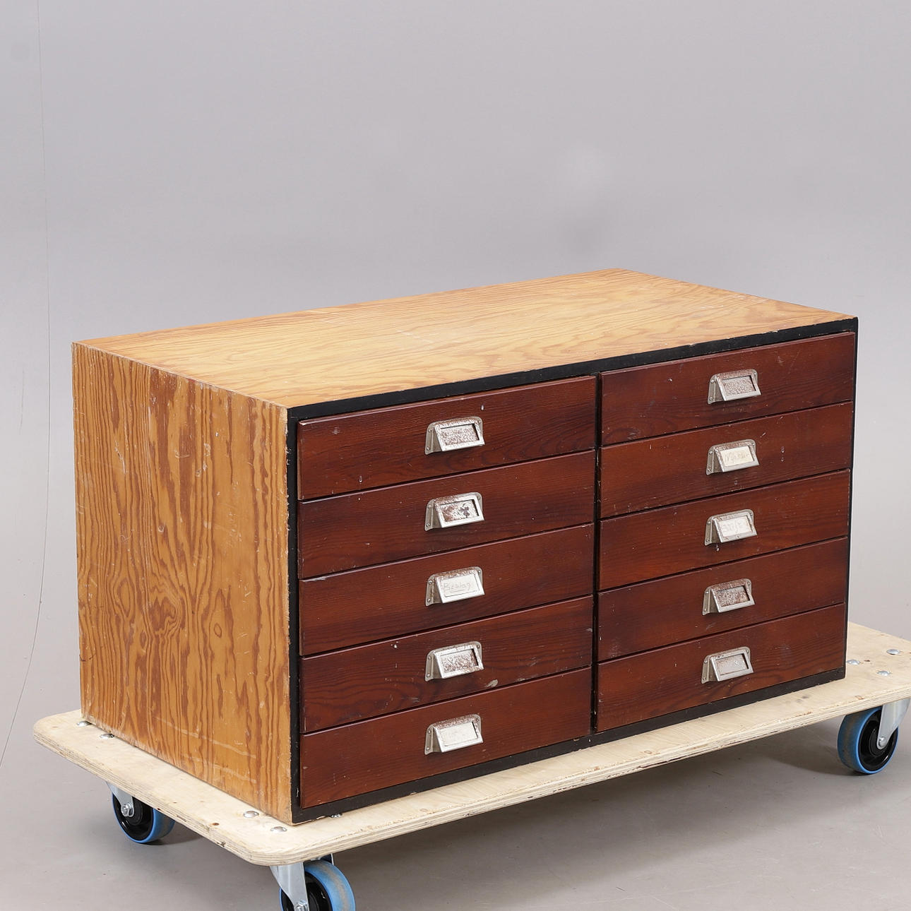 ARKIVHURTS, 10-lådig, 1900-talets mitt.