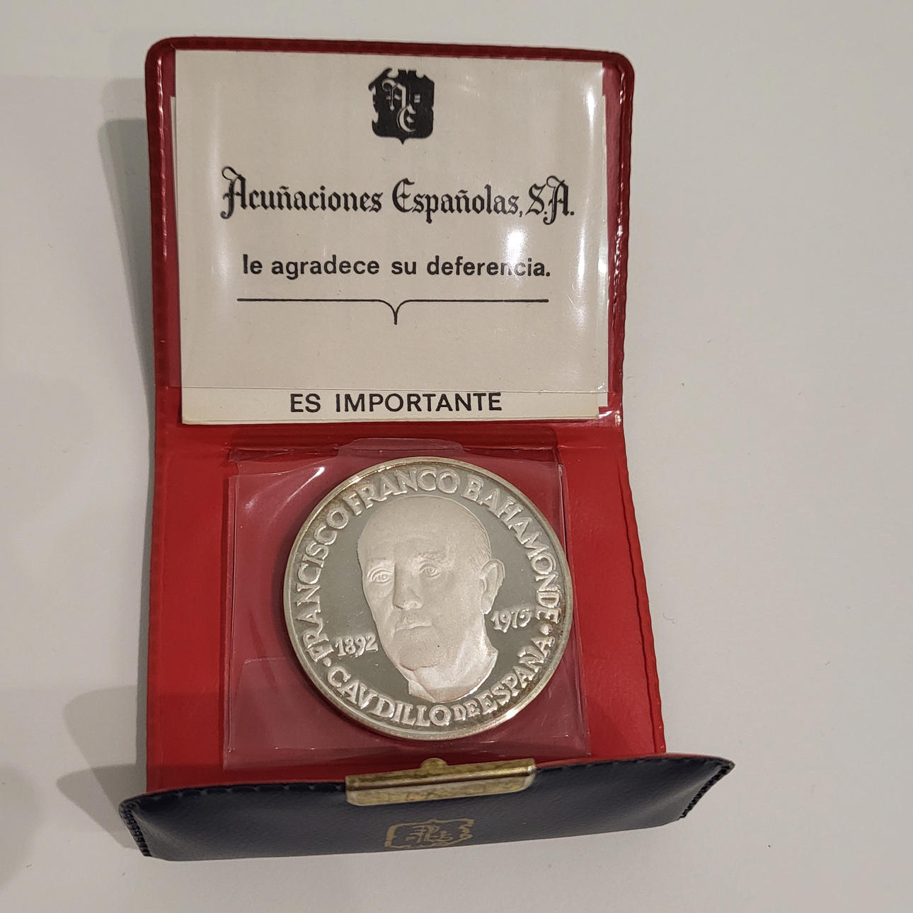 MONEDA "EL CAUDILLO" EN PLATA ACUÑACIONES ESPAÑOLAS.