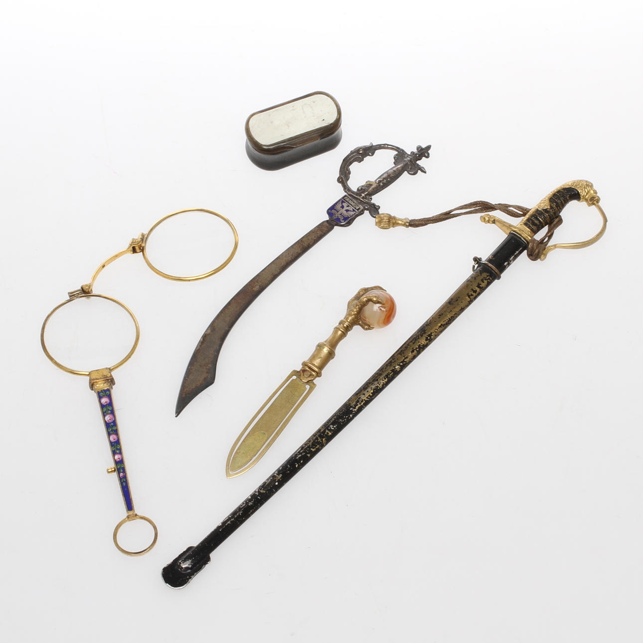 PARTI DIVERSE, 5 delar, lornjett, brevkniv i form av värja, 1800/1900-tal.