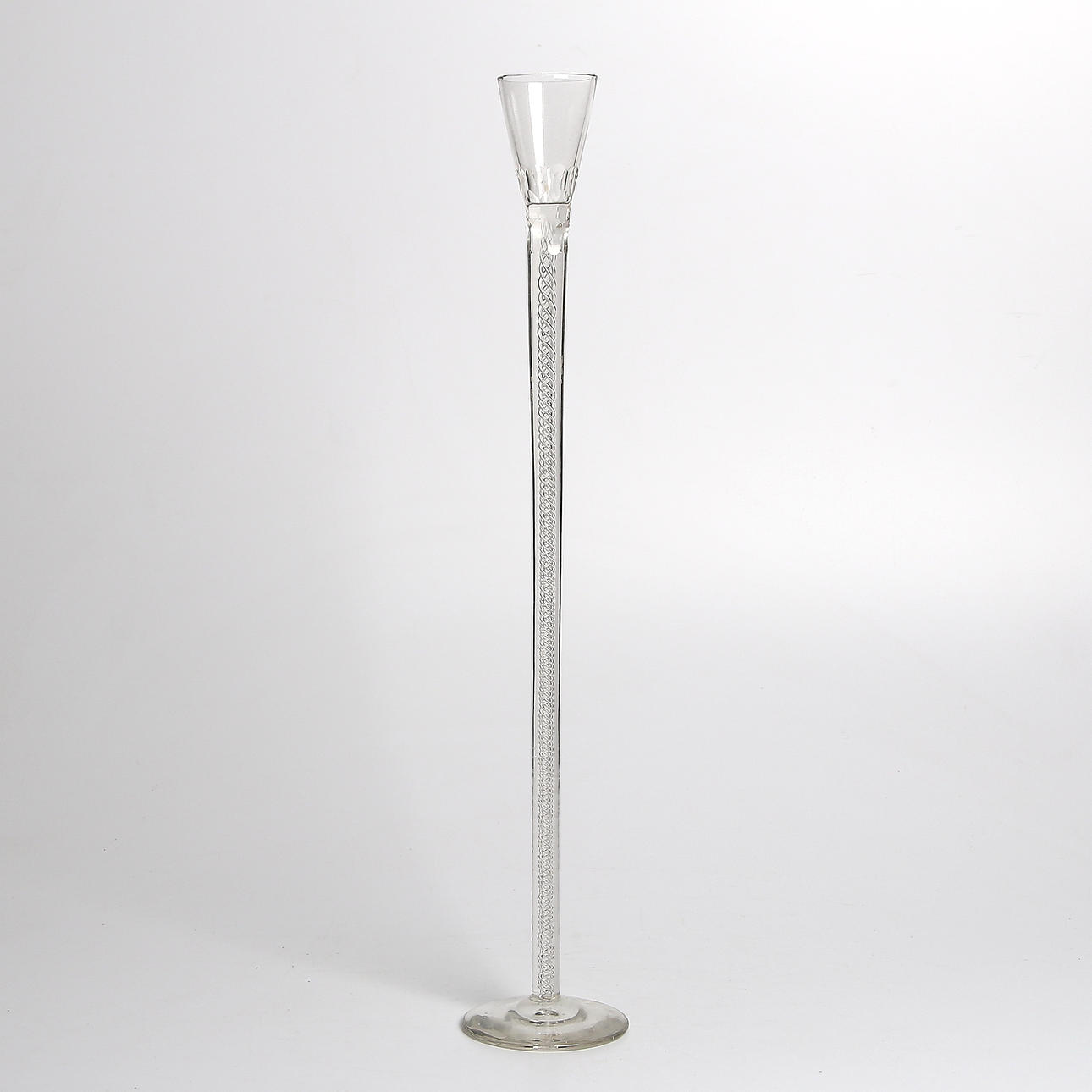 SNAPSGLAS, glas, hög spiralfot, troligen Sandö Glasbruk, 18/1900-tal.
