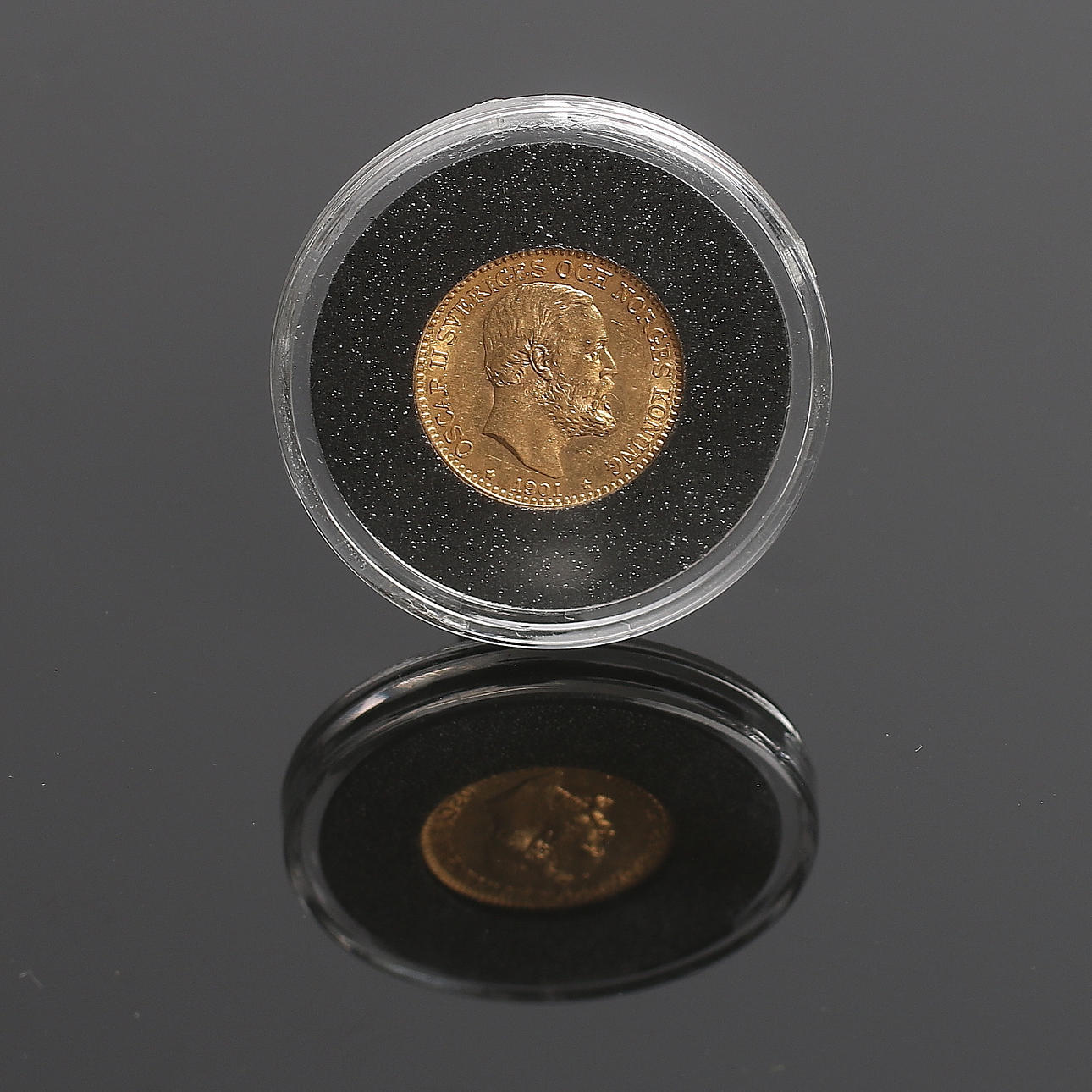 GULDMYNT, 10 kr, Oscar II, 1901, vikt ca 5 gram.