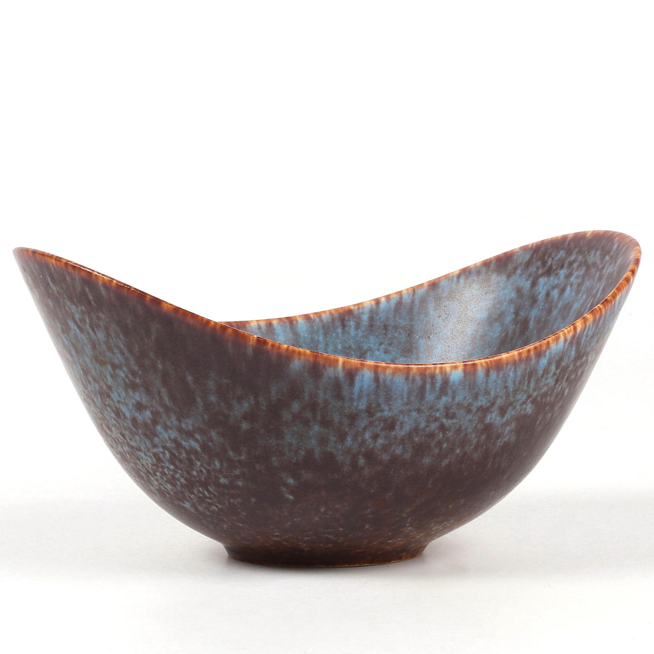 GUNNAR NYLUND. Bowl, stoneware, Rörstrand.