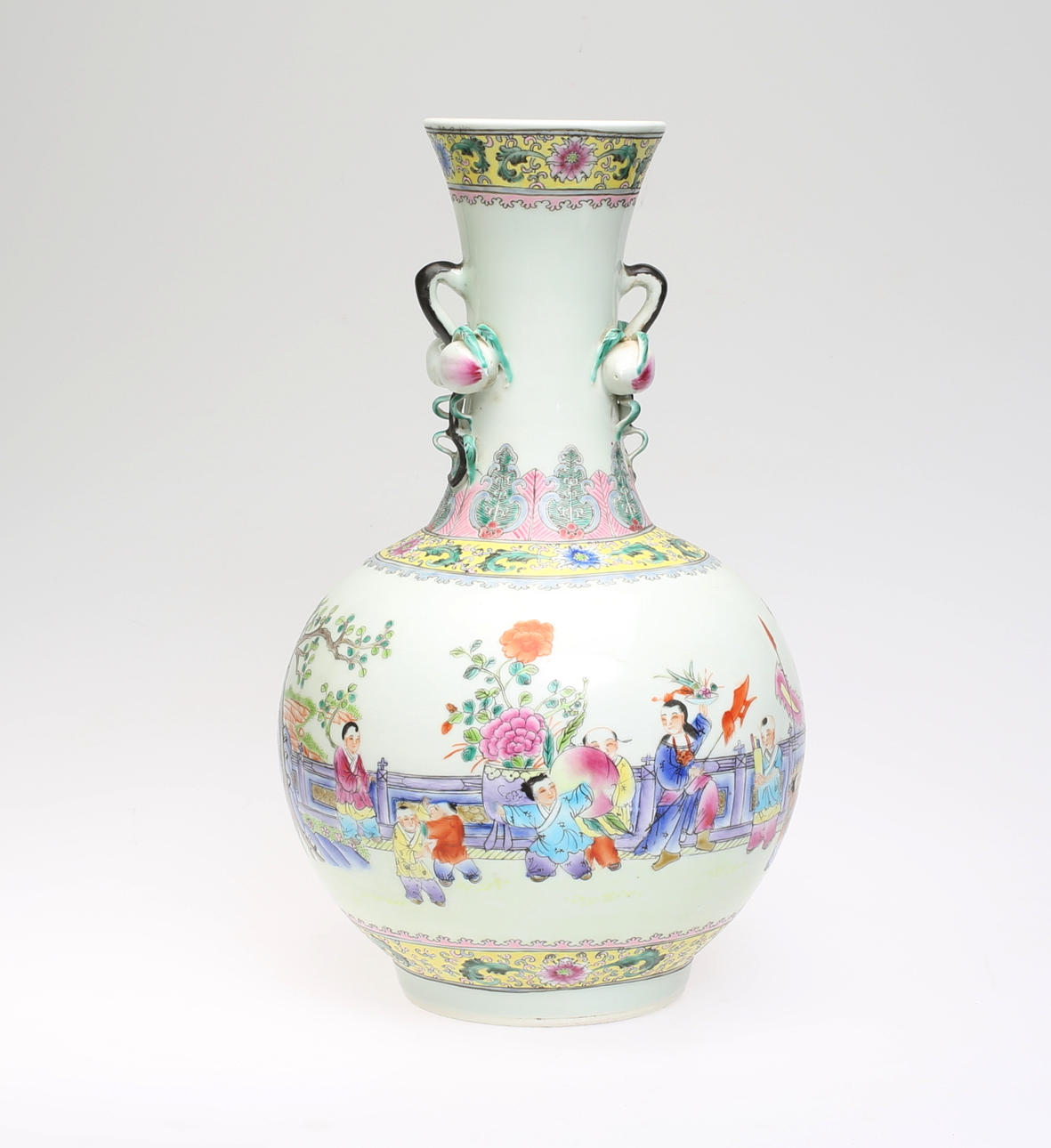 VAS, Porslin, Kina, Guangxu 18/1900-tal.