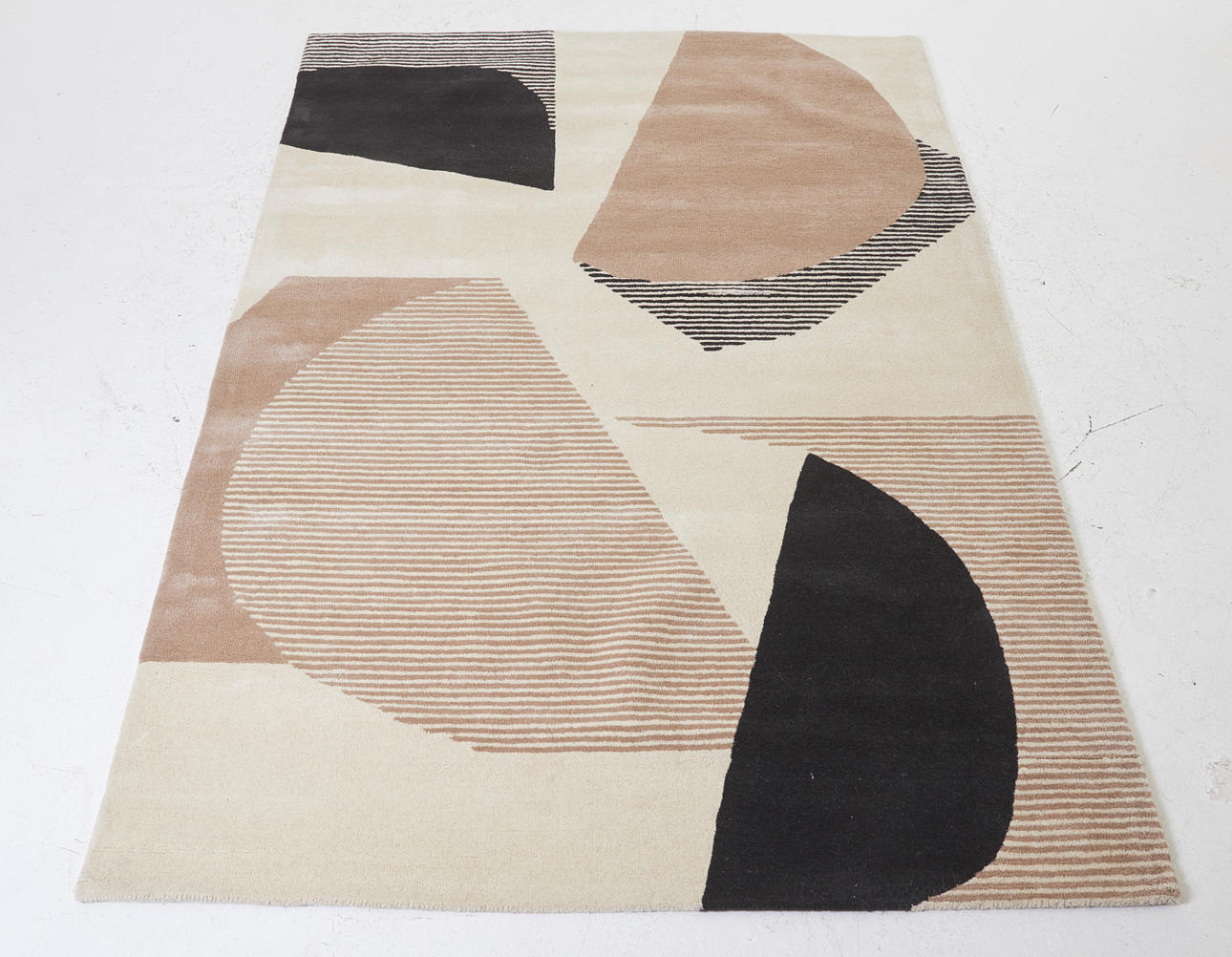 KERROKSELLINEN, ''Koivu'', matto, villa.