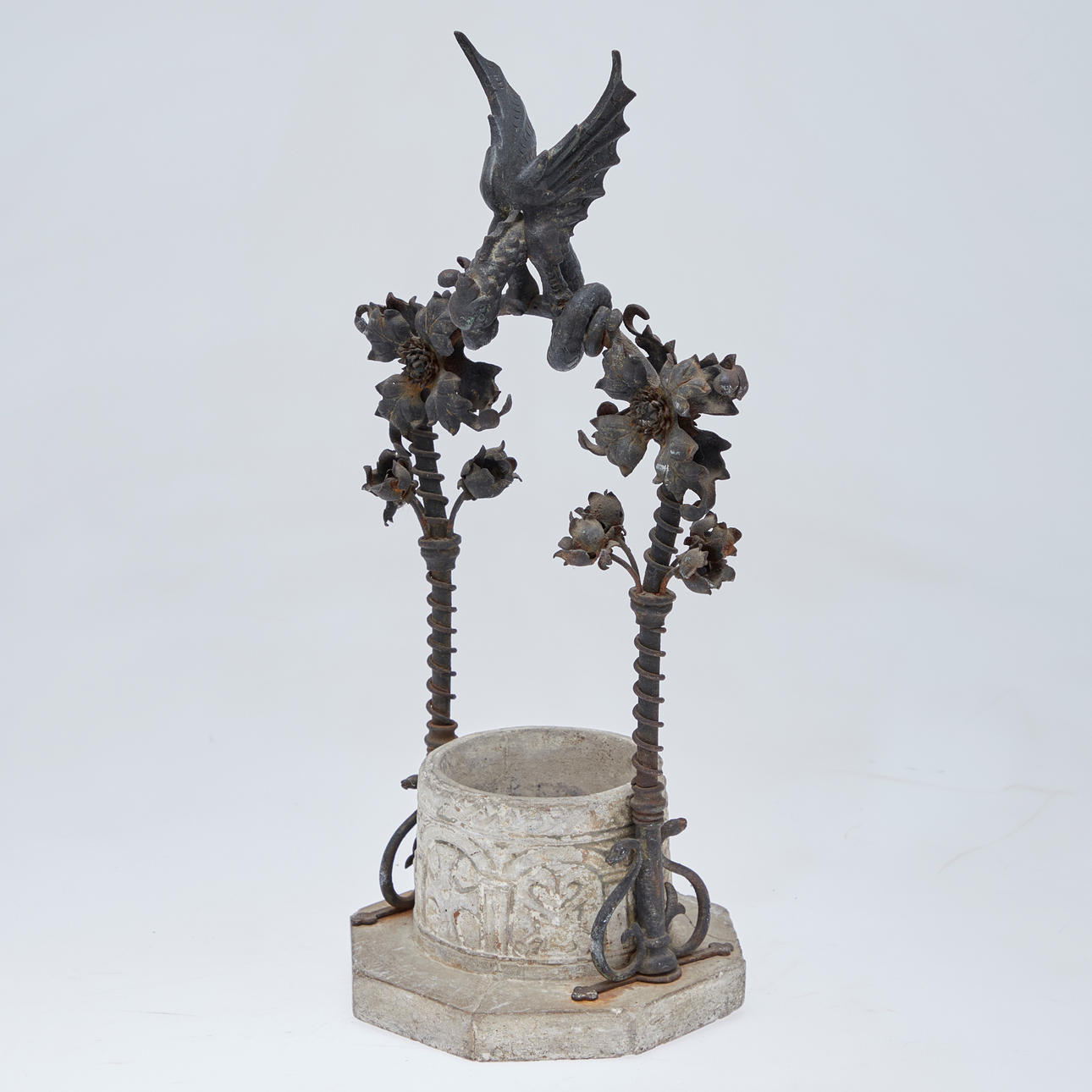 Skulptur / Figur, Drachenbrunnen, Kunst-Sandstein, Eisen.