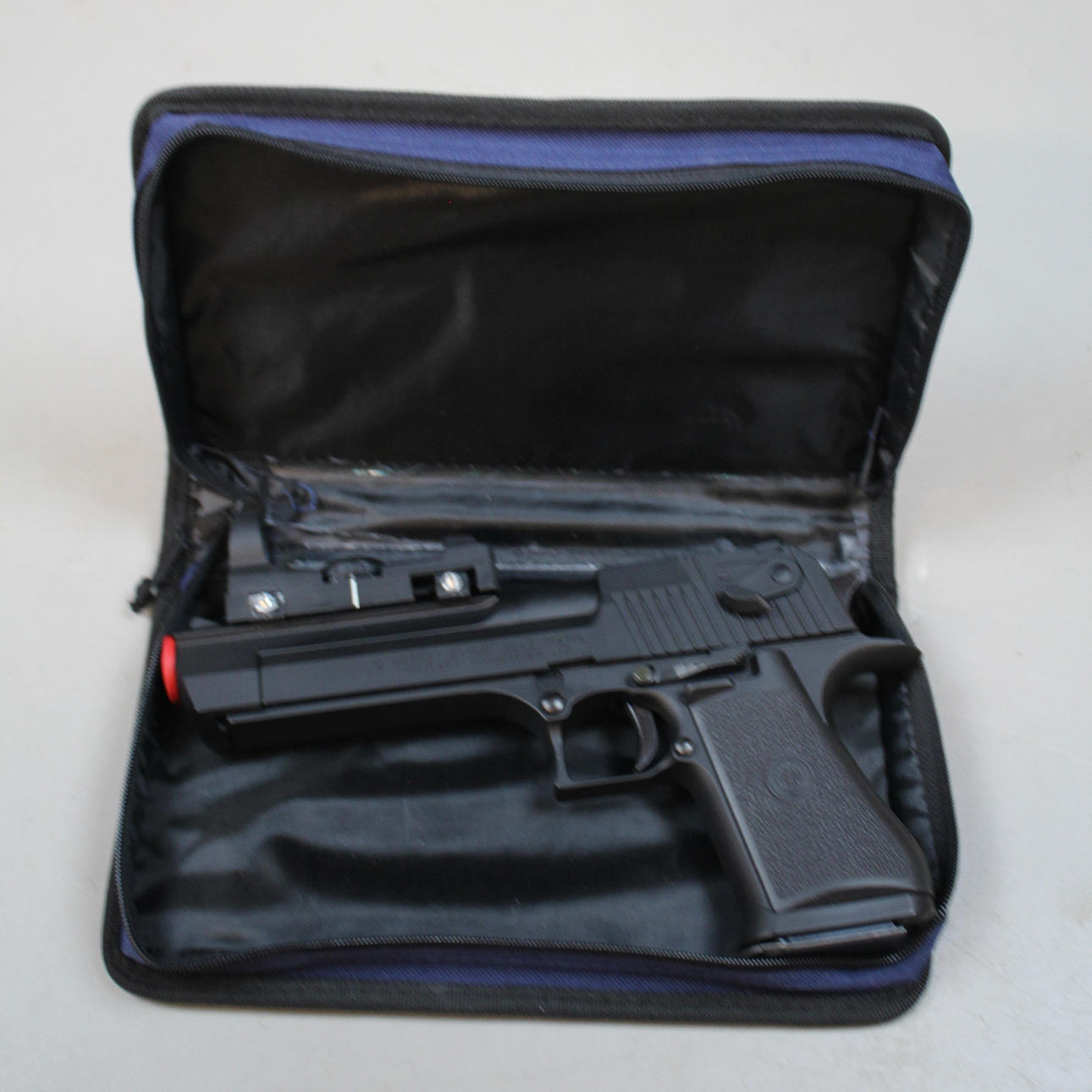 AIR SOFT GUN, "Desert eagle".