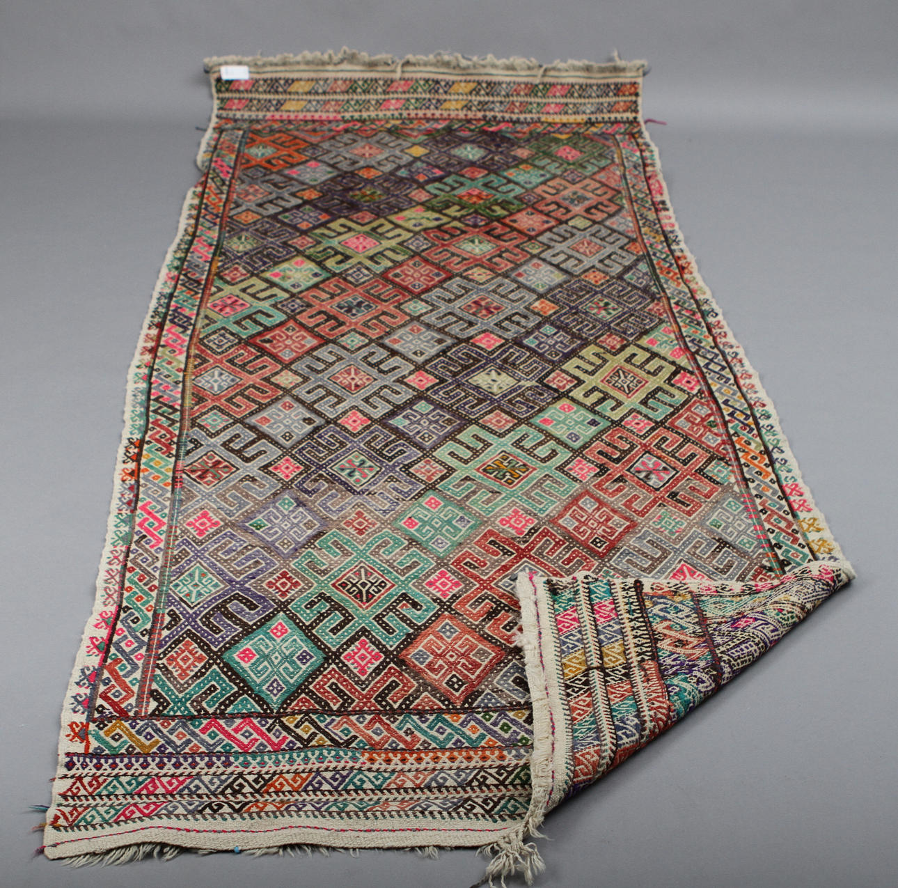 TEXTIL, orientalisk, 320x128 cm.