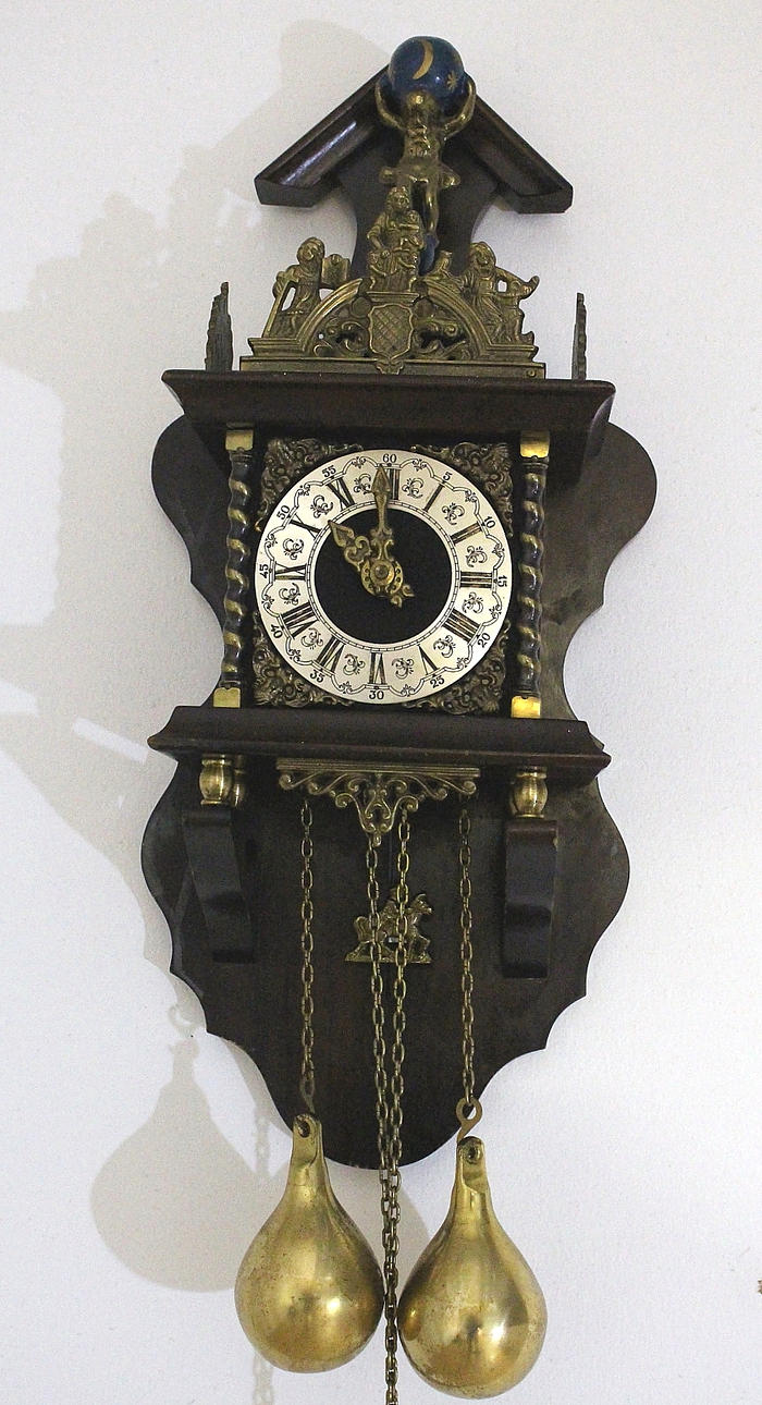 VÄGGKLOCKA, mässing.