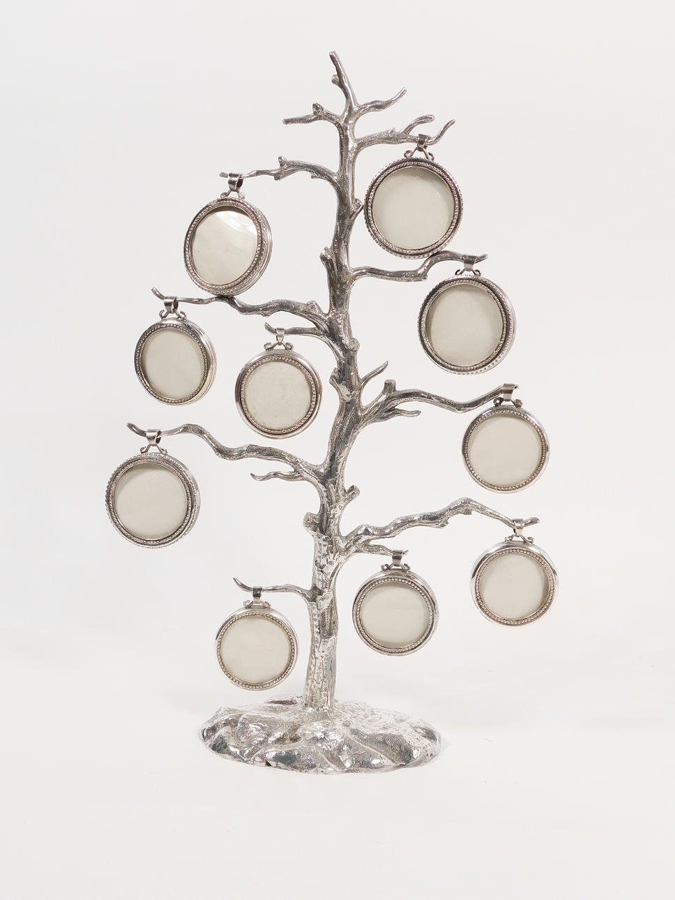 VALENTÍ. BILDERRAHMEN "BAUM", SILBER ALPAKA.