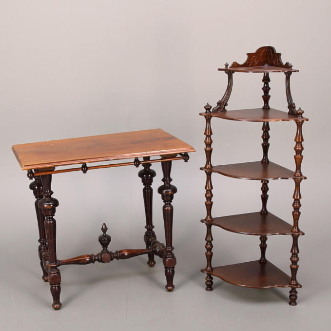 FÖNSTERBORD nyrenässans 1800-talets slut+ HÖRNHYLLA, antenienn, 1900-talets senare del.